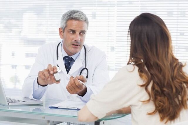 doctor recommends a cure for papillomavirus