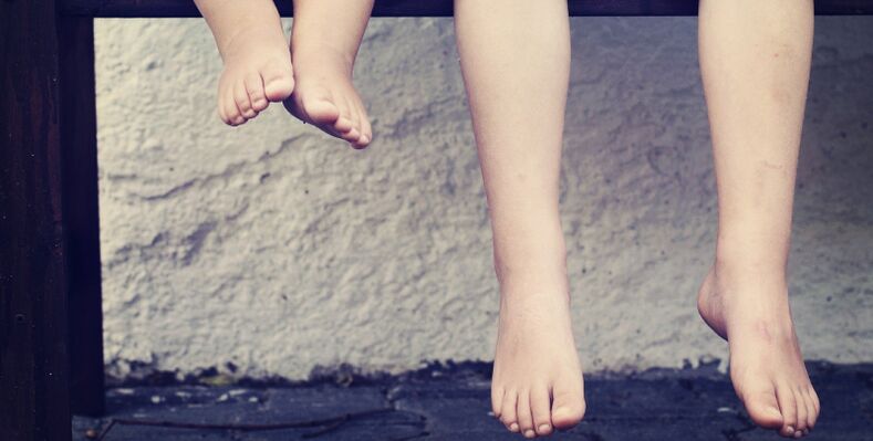 Plantar warts usually appear in childhood. 
